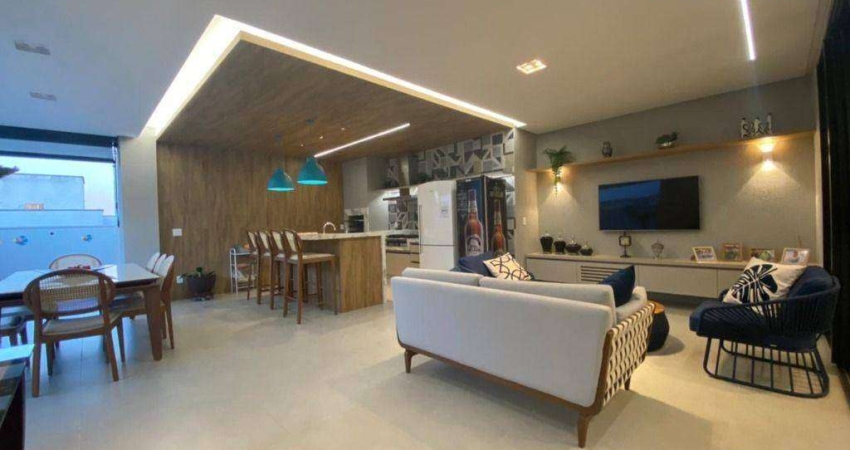 Casa térrea de alto padrão à venda no Alphaville Flamboyant, em Goiânia.