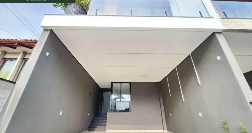 Sobrado à venda em Joinville-SC, Anita Garibaldi: 03 suítes, 02 salas, 4 vagas, 205,57m². Aproveite!