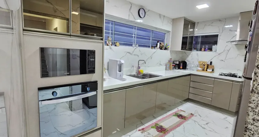 Vendo casa pertinho da praia de piedade, com fino acabamento