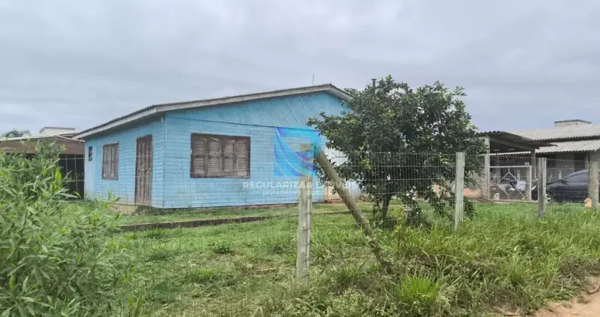 Linda casa no Passo de Torres.