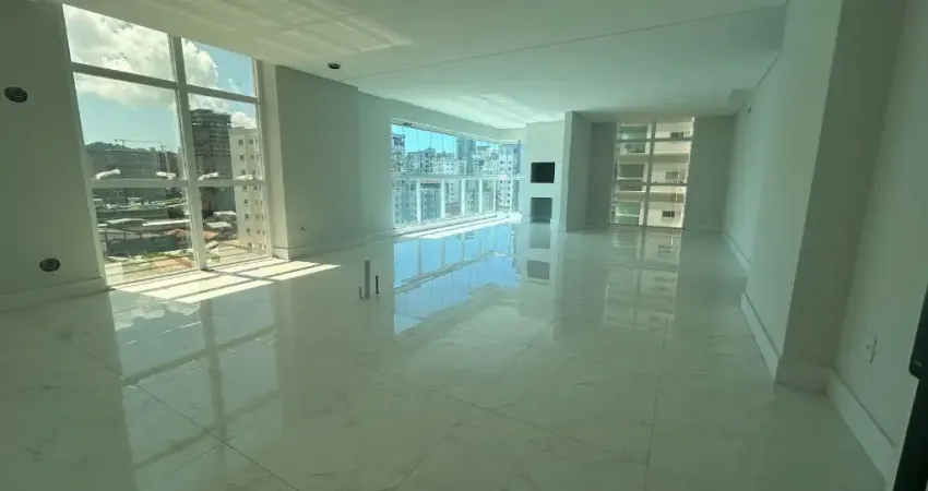 Apartamento com 3 quartos à venda na Rua 232/234, 485, Meia Praia, Itapema