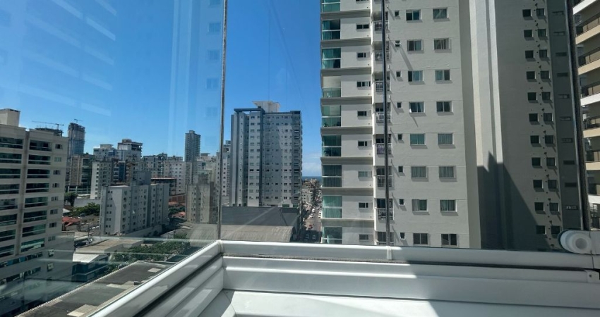 APARTAMENTO NOVO COM  3 SUÍTES, EM MEIA PRAIA!