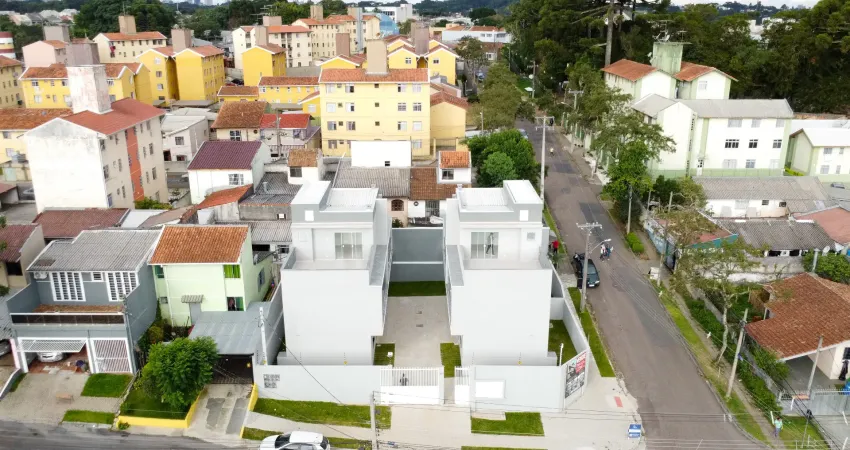 Triplex novo à venda no Campo Comprido com 3 quartos, 1 suíte, sala de estar e jantar integrada com a cozinha e terraço com vista.