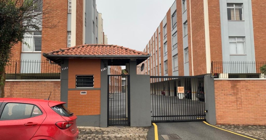 EXCELENTE E ESPAÇOSO APARTAMENTO NA Av. VICENTE MACHADO.