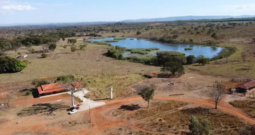 Fazenda à venda na Rua Antônio Marques Evangelista, Zona Rural, Engenheiro Navarro