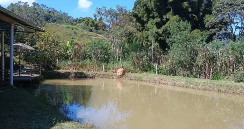 Chácara / sítio com 3 quartos à venda na Rua Principal, Zona Rural, Ouro Branco