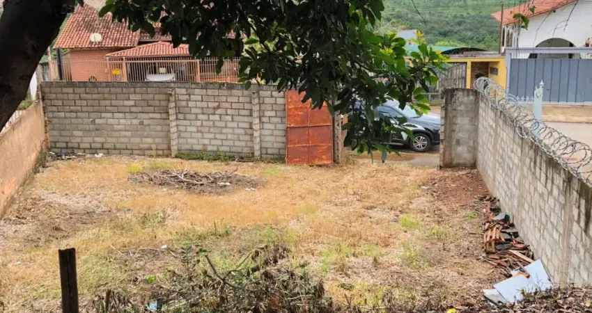Terreno à venda na Rua Principal, Centro, Ouro Branco