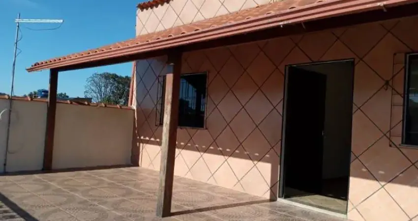Casa com 3 quartos para alugar na Rua Principal, Centro, Ouro Branco