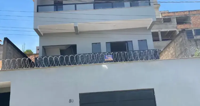 Vende-se bela casa no bairro santo agostinho, conselheiro lafaiete