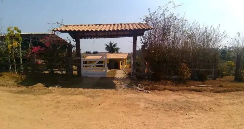Vende-se  Chácara no Condomínio  Eldorado - Conselheiro Lafaiete