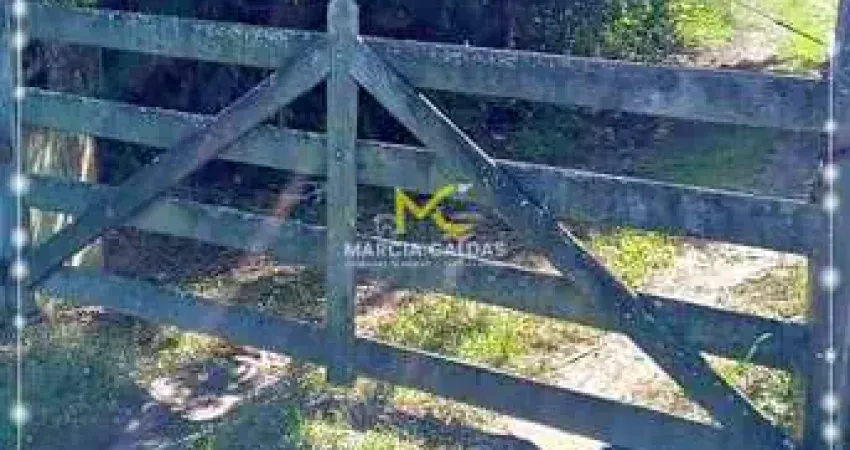 Terreno à venda no Jacaroá, Maricá 