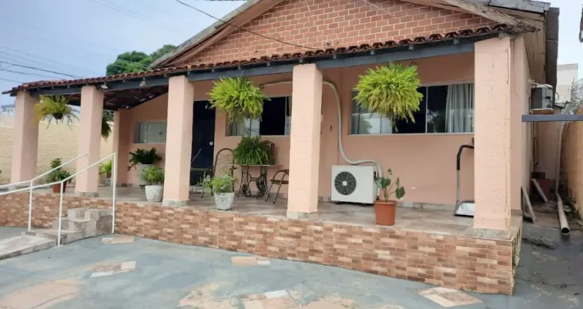 Casa com 3 quartos à venda na Rua Catorze, Boa Esperança, Cuiabá