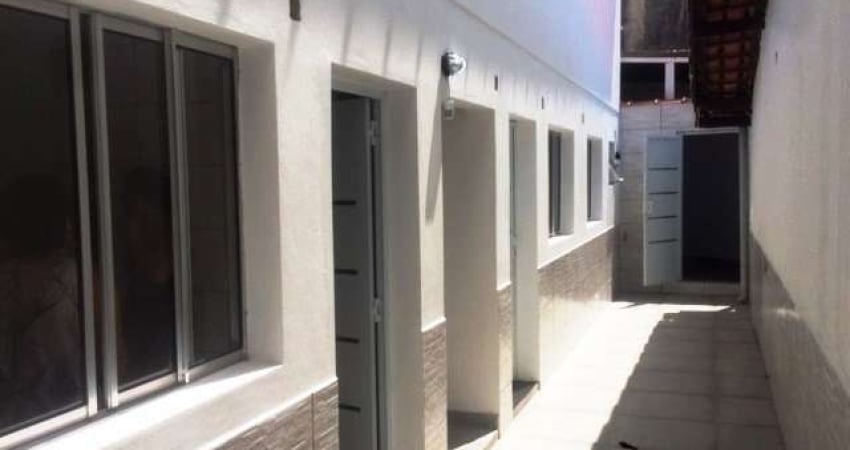 Casa tipo para locação com 1 quarto, sendo 1 suíte, 40m²