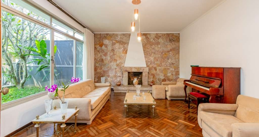 Casa tipo para venda com 3 quartos, sendo 1 suíte, 142m²