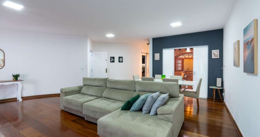 Casa tipo para venda com 3 quartos, sendo 1 suíte, 144m²