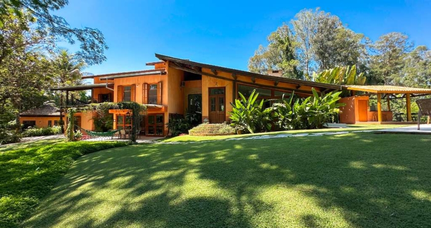 Casa no condomínio COLINAS DO MOSTEIRO DE ITAICI para venda com 5 quartos, sendo 3 suítes, 406m²