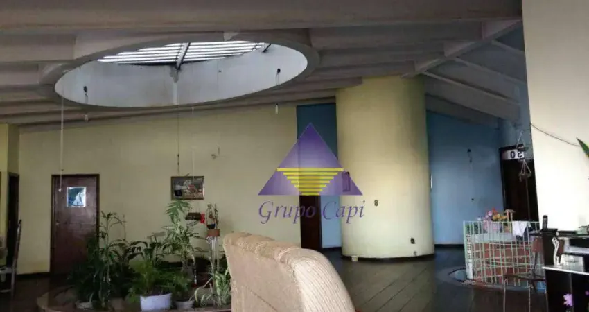Sobrado com 5 Dormitórios , Suite  à venda, 1600 m² por R$ 3.600.000 - Vila Carmosina - São Paulo/SP