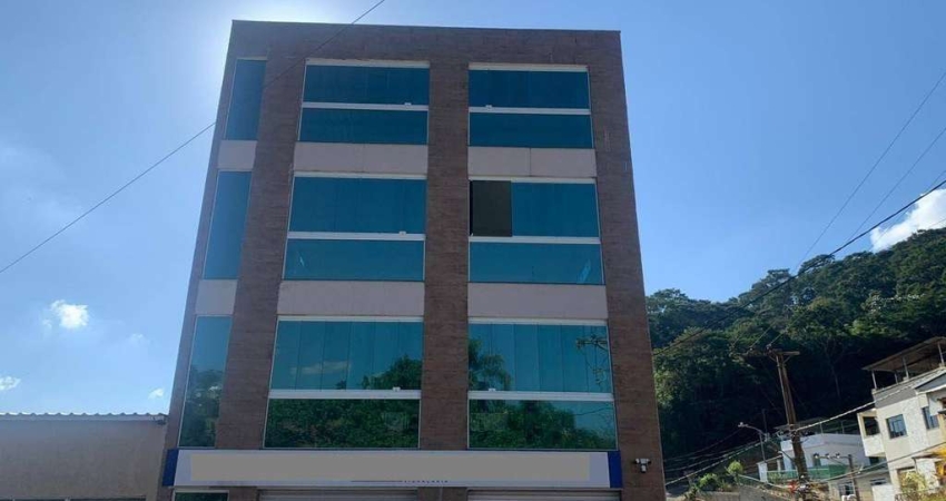 Galpão para alugar no Borboleta - Juiz de Fora/MG, 300 m², com excelente localização, por R$ 3.670,04/mês.