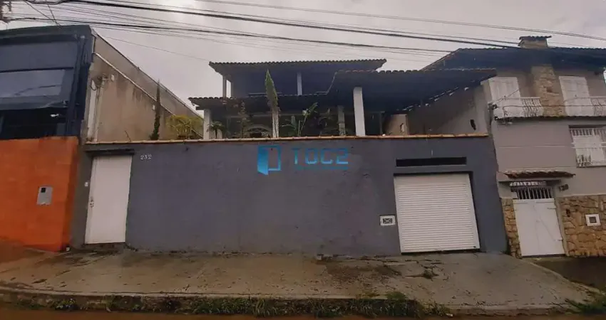 Casa com 5 quartos, 1 suíte, 2 vagas, à venda, 242 m² por r$ 895.000 - aeroporto - juiz de fora/mg