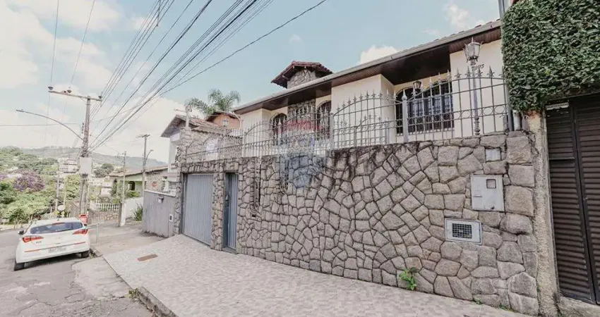 CASA A VENDA EM BOSQUE DOS PINHEIROS  - JUIZ DE FORA - MG