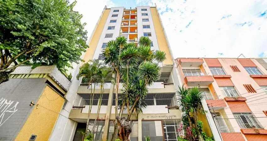 Cobertura Exclusiva com Vista Livre, Piscina e churrasqueira no Centro de Juiz de Fora