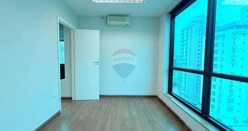 Sala comercial para alugar na Avenida Rio Branco, 2985, Centro, Juiz de Fora