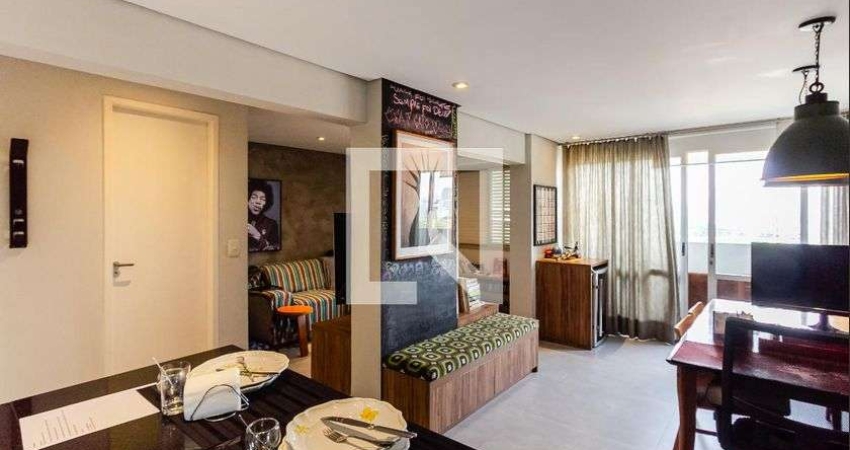 Apartamento à Venda - Vila Olímpia, 1 Quarto,  74 m2