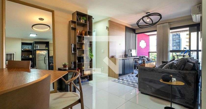 Apartamento à Venda - Vila Madalena, 2 Quartos,  70 m2