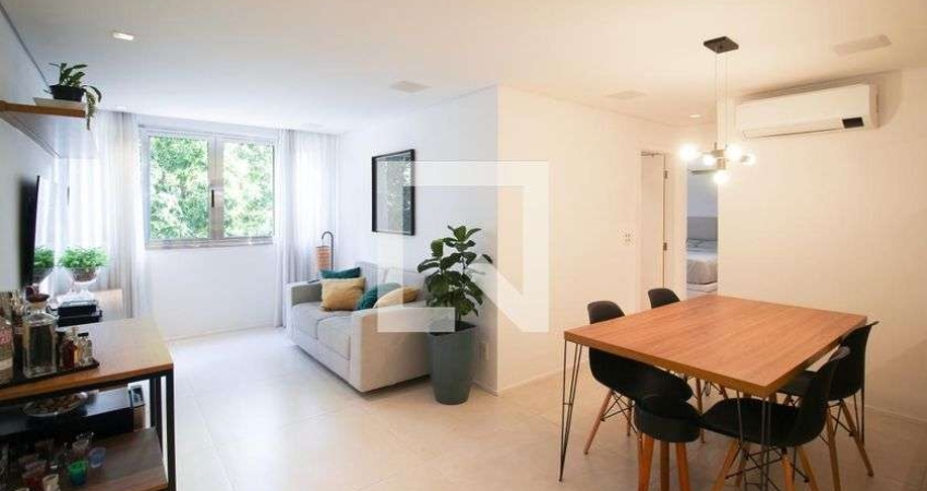 Apartamento à Venda - Vila Olímpia, 2 Quartos,  67 m2