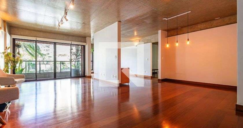 Apartamento à Venda - Vila Madalena, 2 Quartos,  142 m2