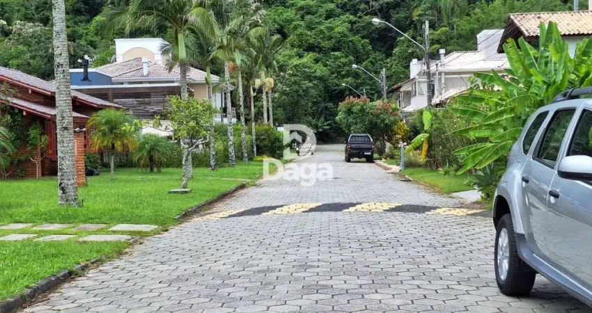 Casa Alto Padrão em Cachoeira do Bom Jesus, Florianópolis/SC
