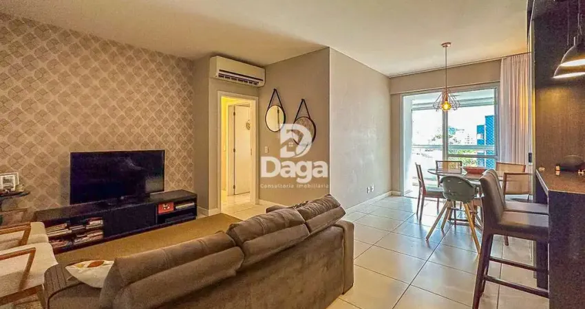 Apartamento a venda no itacorubi, sacada c/ churrasqueira a carvão.