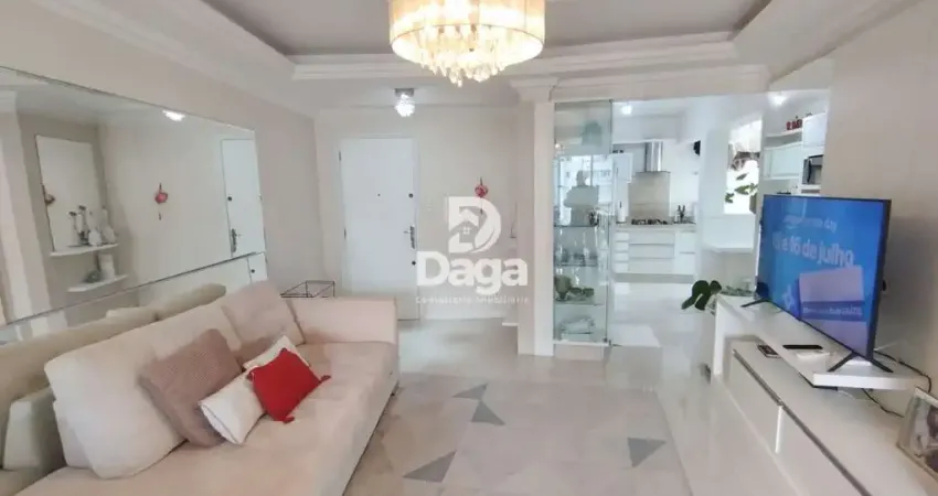 Apartamento no Centro - 3 dormitórios, sendo 1 suite - Florianópolis/SC