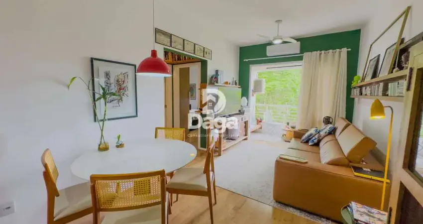 Fantástico 2 dormitórios com vaga de garagem coberta no itacorubi