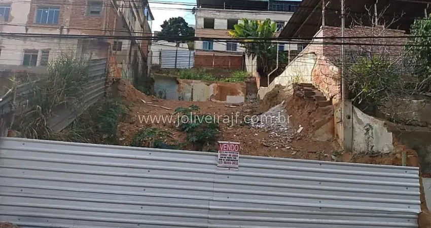 Terreno à venda na Rua Benjamim Megiolaro, 179, Nossa Senhora Aparecida, Juiz de Fora
