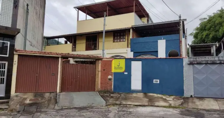 Casa com 3 dormitórios à venda, 150 m² por R$ 350.000,00 - Fábrica - Juiz de Fora/MG