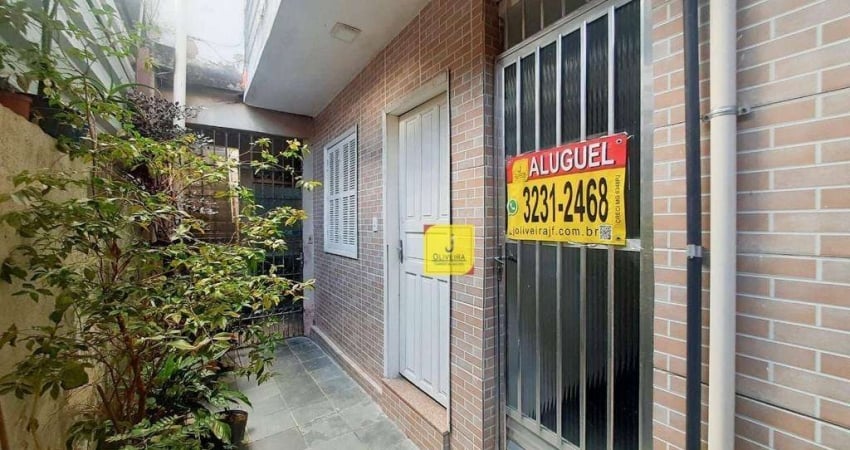 Casa, 108 m² - venda por R$ 250.000,00 ou aluguel por R$ 1.671,56 - São Pedro - Juiz de Fora/MG