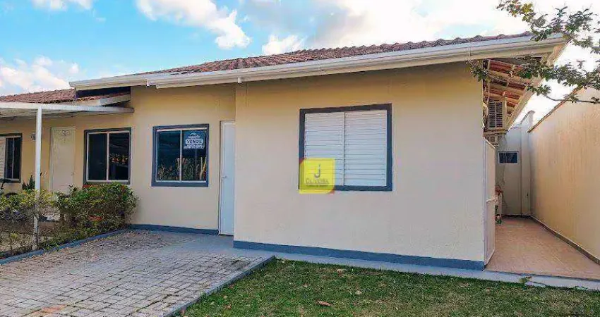 Casa com 3 quartos (suíte com hidro), 2 vagas e área externa no condomínio neo residencial
