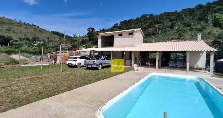 Linda granja c/ casa duplex de 2/4, açude, piscina, terreno de 1.000m², totalmente plano, p/ r$450.000- nos cordeiros (estrada da lagoa- juiz de fora.