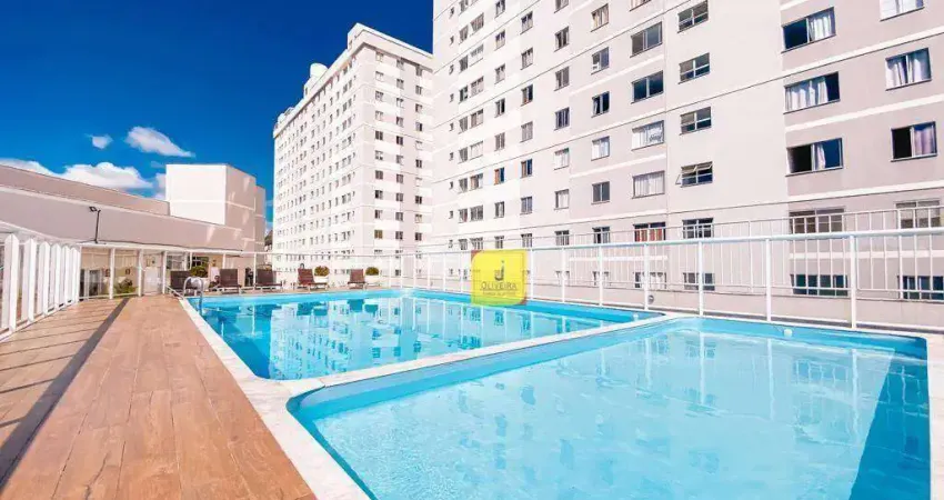 Apto com 2 quartos, estacionamento, área de lazer, elevador e portaria 24h em Santa Terezinha