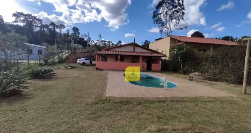 Chácara com 3 dormitórios à venda, 1140 m² por R$ 220.000 - Centro - Torreões (Juiz de Fora)/MG.