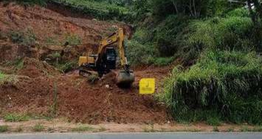Terreno à venda, 976 m² por R$ 1.500.000,00 - Santos Dumont - Juiz de Fora/MG
