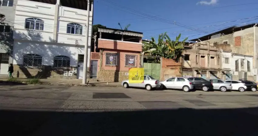 Casa com 5 dormitórios à venda, 143 m² por R$ 480.000,00 - Ladeira - Juiz de Fora/MG