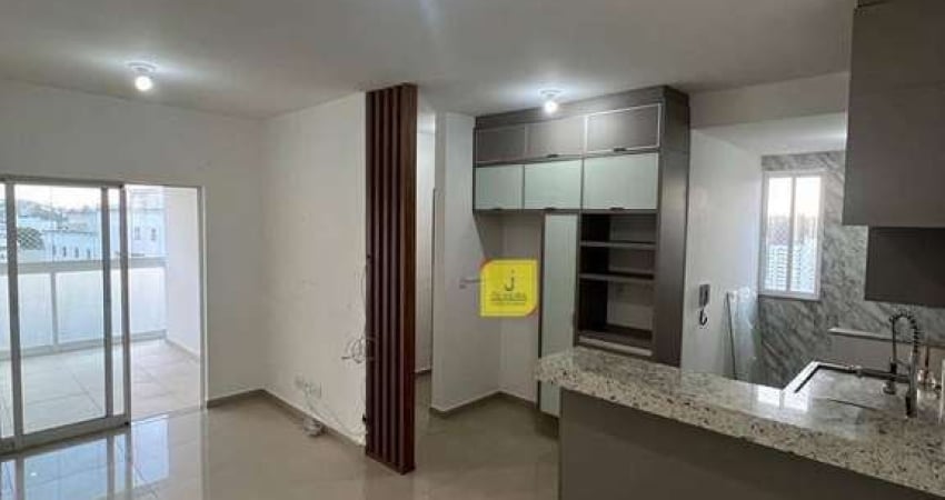Apto com 2 quartos, suíte, varanda gourmet, garagem e elevador no são Pedro