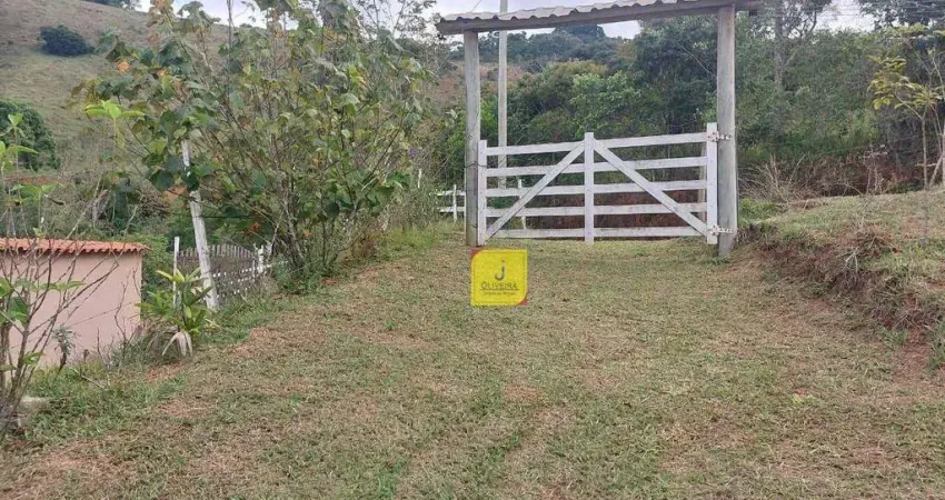 Chácara com 2 dormitórios à venda, 2866 m² por R$ 150.000 - Centro - Torreões (Juiz de Fora)/MG.