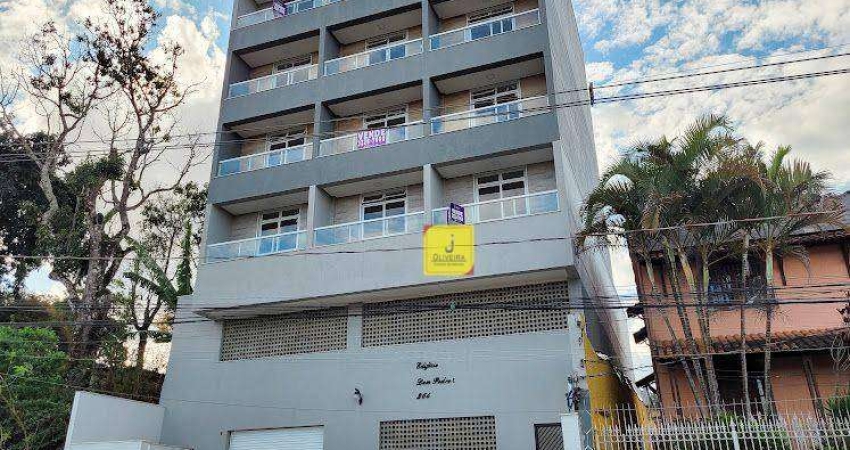 Apto de um quarto e sala com varanda e garagem no Aeroporto