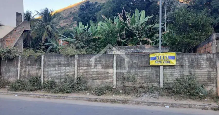 Oportunidade Única no Bairro Caladão – Casa Residencial à Venda na Avenida Ikê!