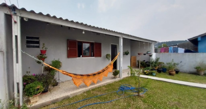 Linda casa no bairro jardim dos lagos