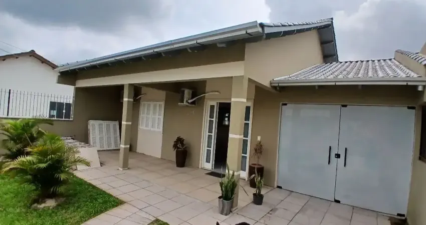 Casa com 3 quartos à venda no Jardim dos Lagos, Guaíba 