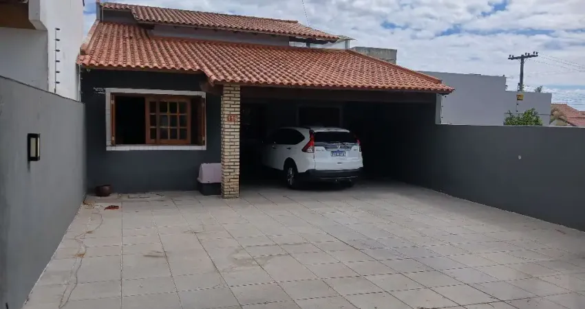 Casa com 3 quartos à venda na Rua Gildo de Freitas, 345, Jardim dos Lagos, Guaíba
